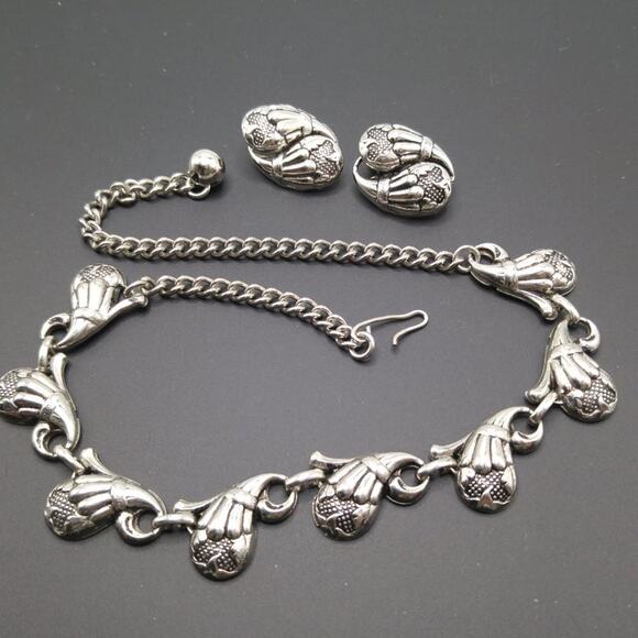 Vintage Floral Choker Necklace Clip Earrings Set, Silver Tone, 15 1/2 In & 1 In - Picture 8 of 10